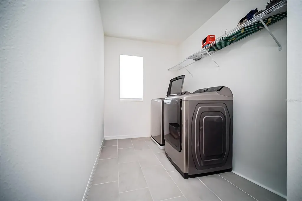 895 Overpool Avenue Davenport FL 33896