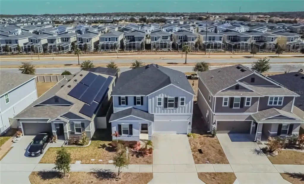 895 Overpool Avenue Davenport FL 33896