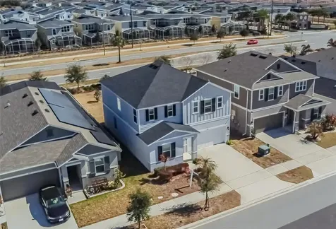 895 Overpool Avenue Davenport FL 33896