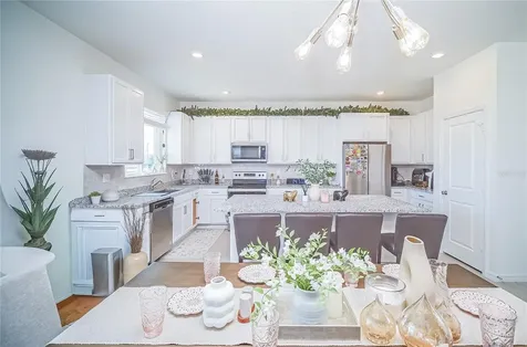 895 Overpool Avenue Davenport FL 33896