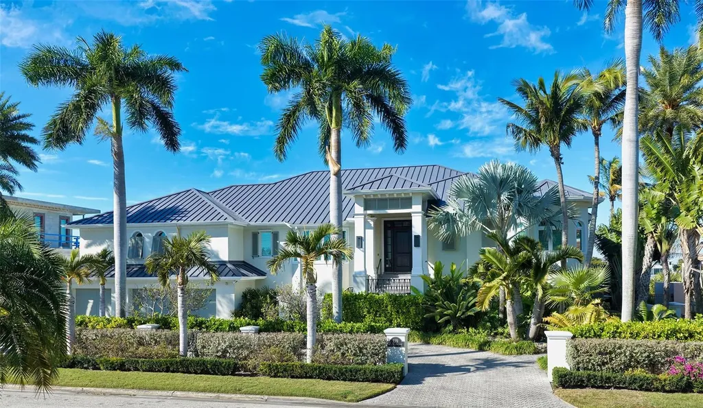 119 N Warbler Lane Sarasota FL 34236