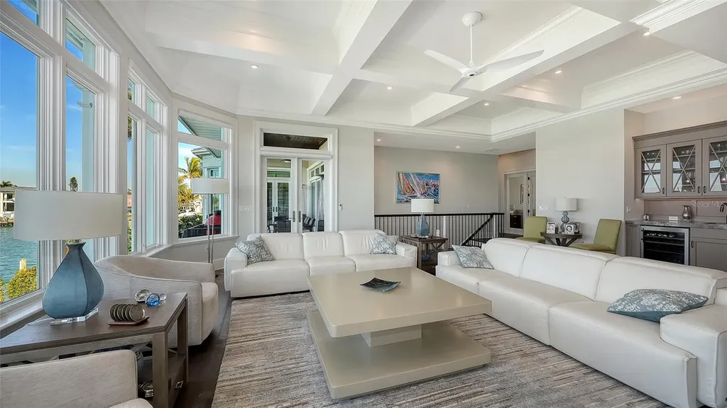 119 N Warbler Lane Sarasota FL 34236