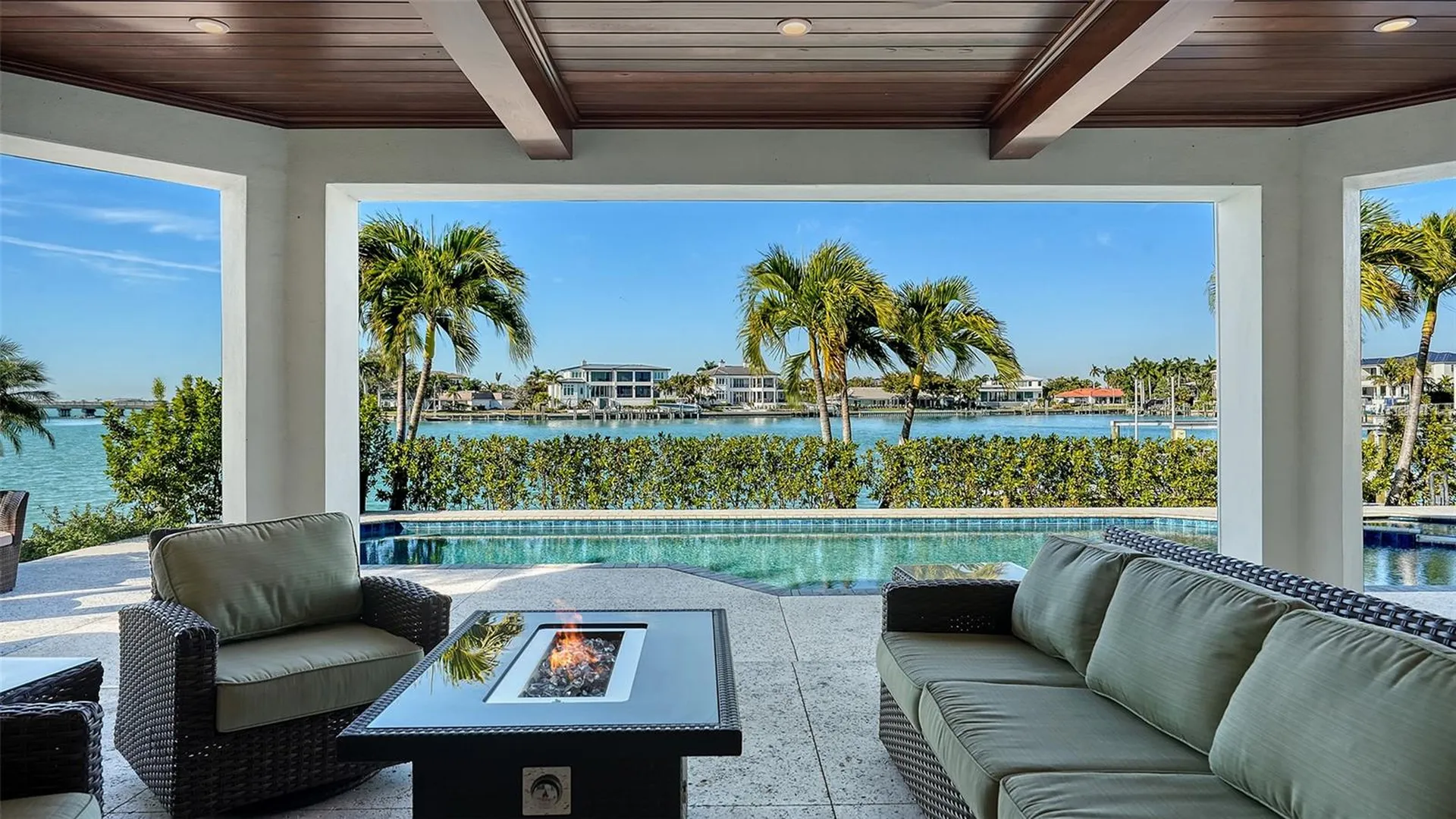 119 N Warbler Lane Sarasota FL 34236