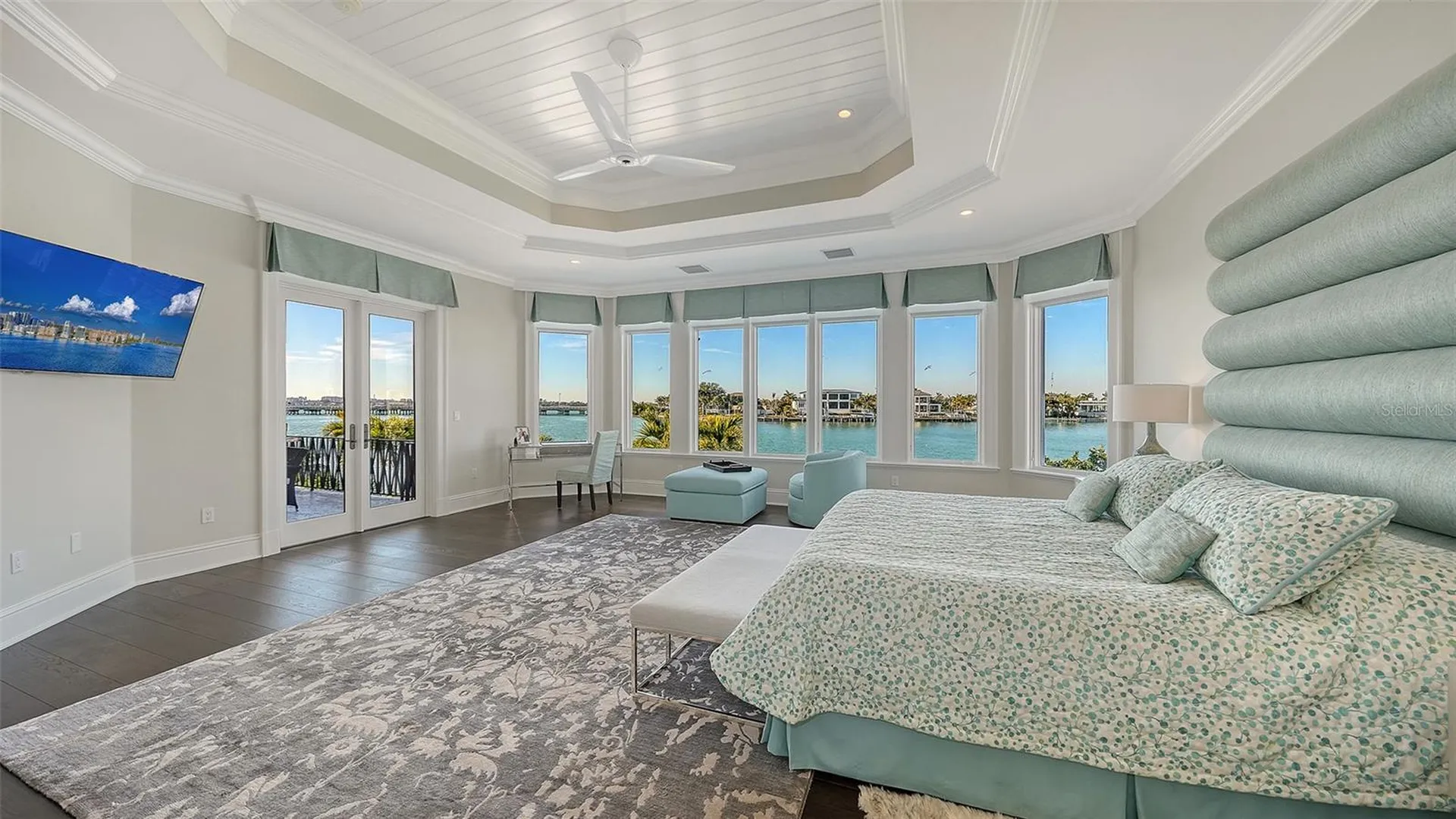119 N Warbler Lane Sarasota FL 34236