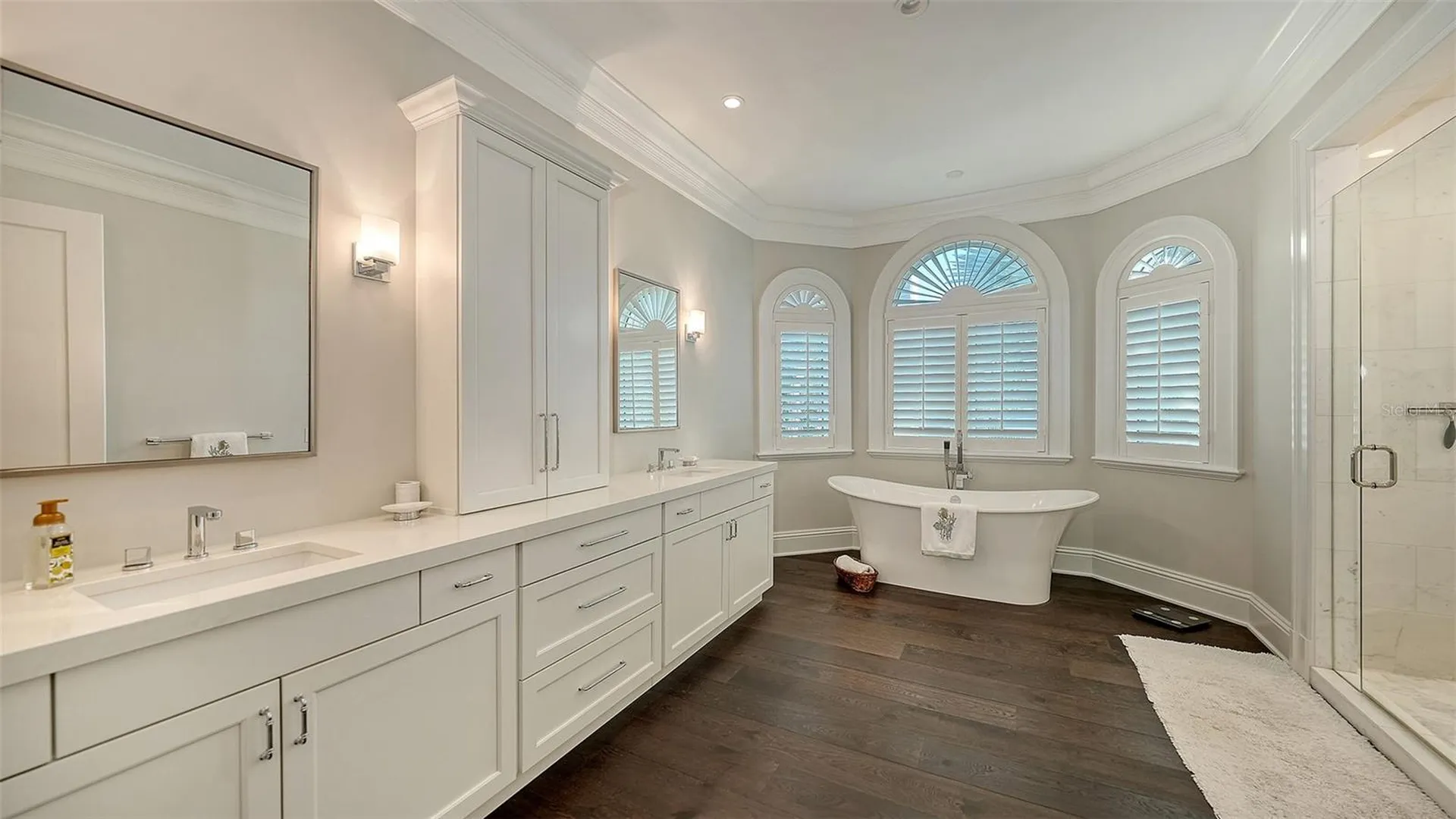 119 N Warbler Lane Sarasota FL 34236