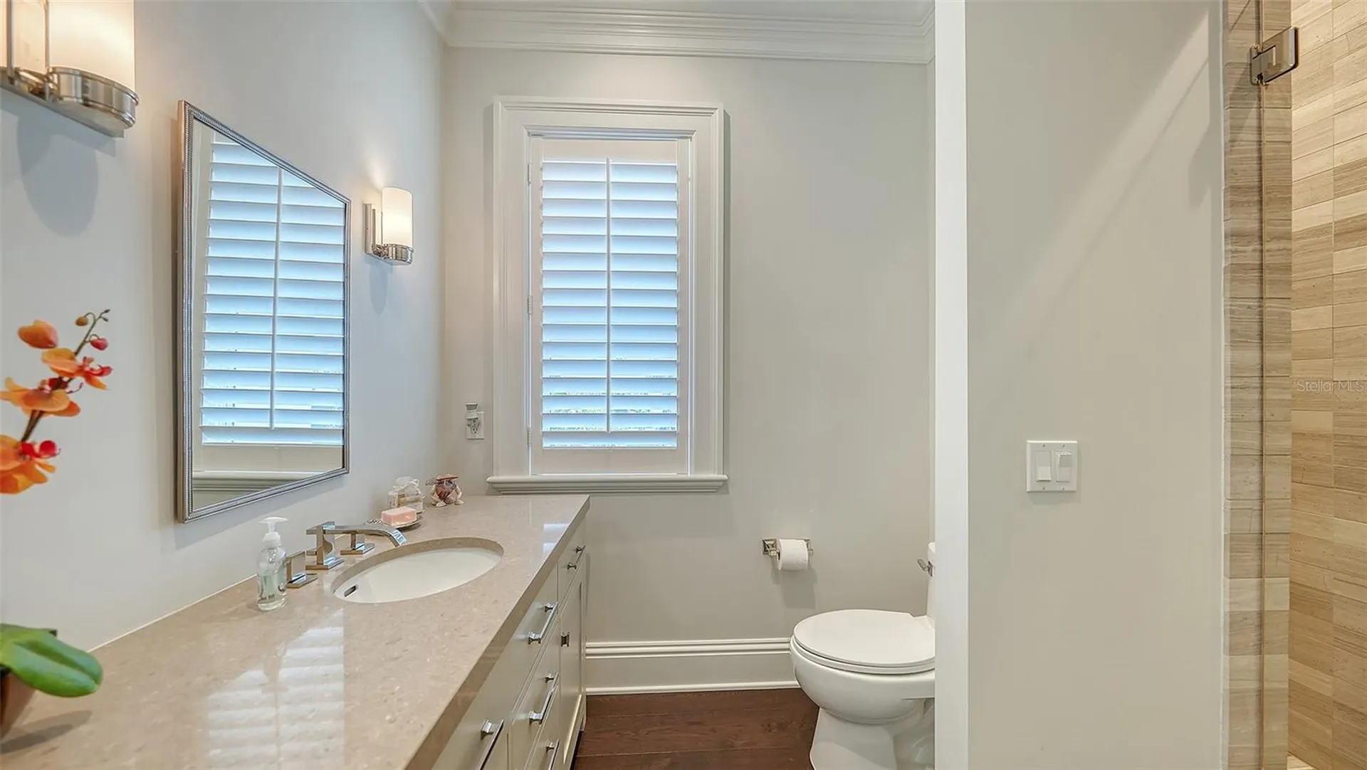 119 N Warbler Lane Sarasota FL 34236