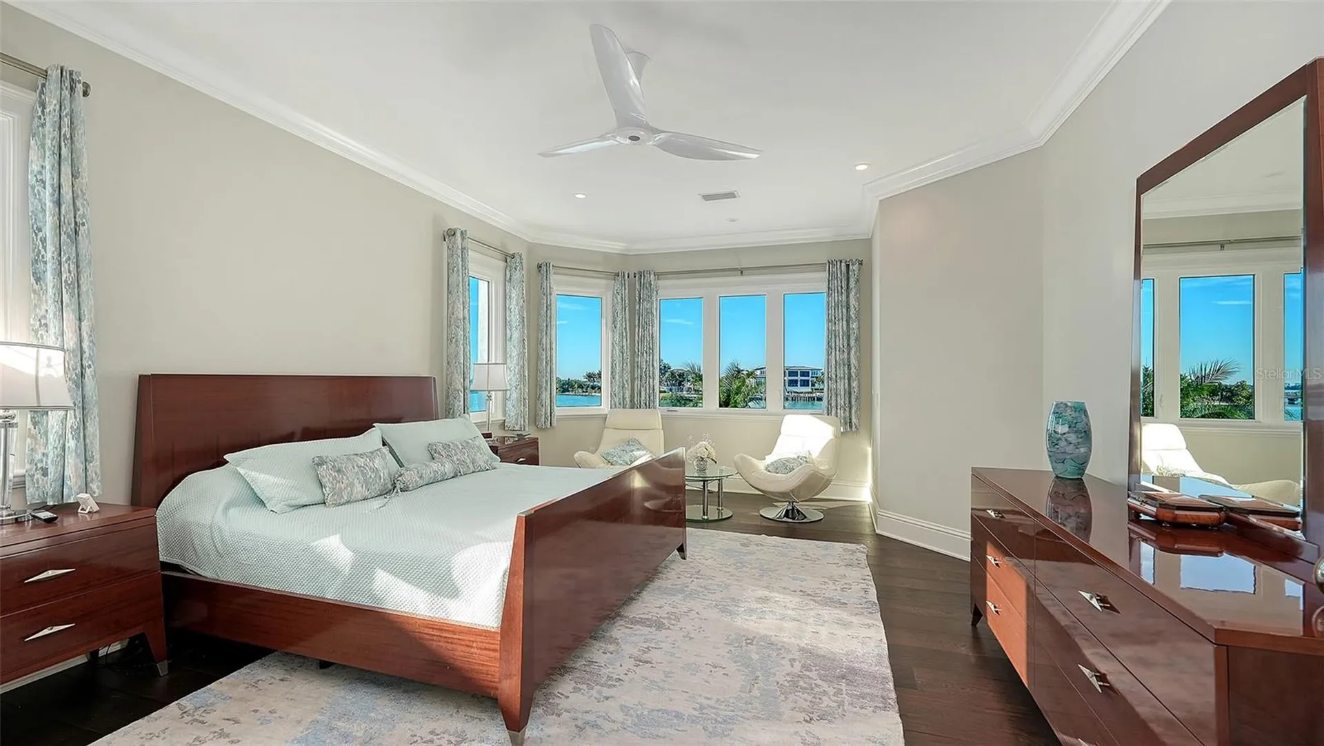 119 N Warbler Lane Sarasota FL 34236