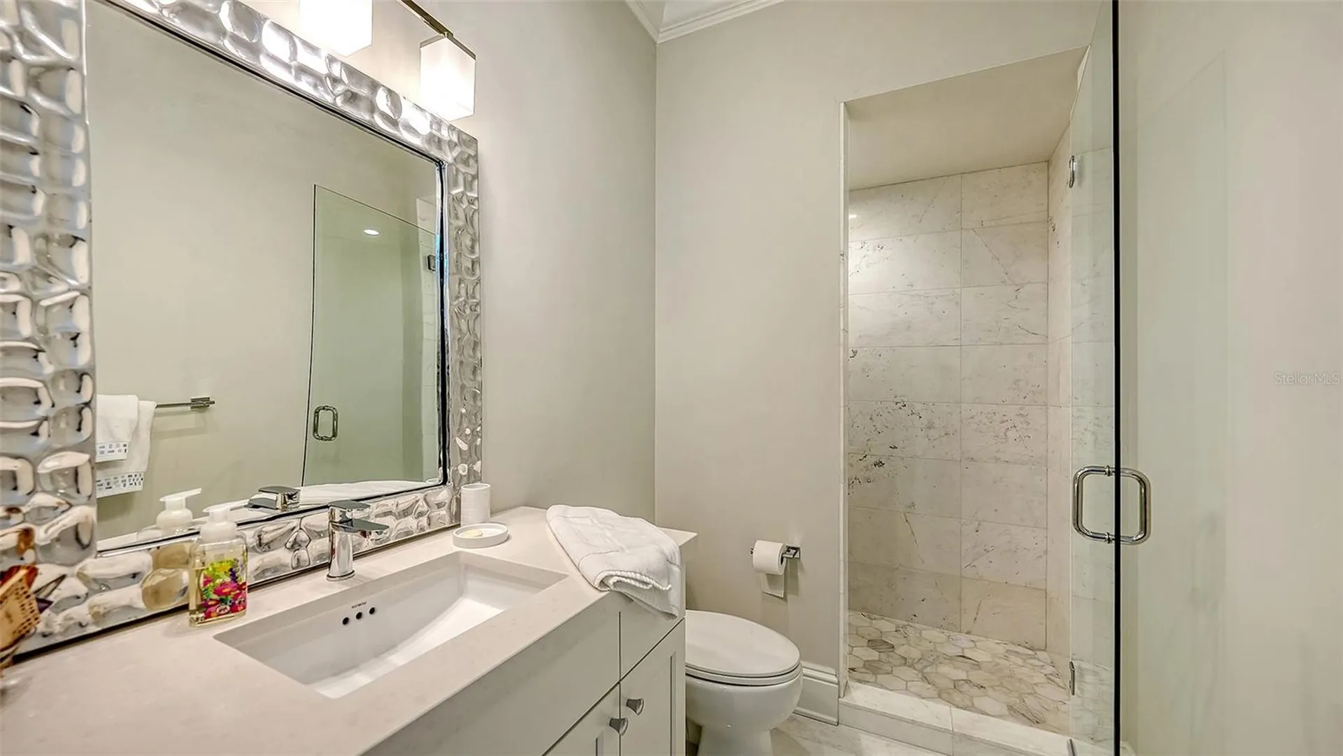 119 N Warbler Lane Sarasota FL 34236
