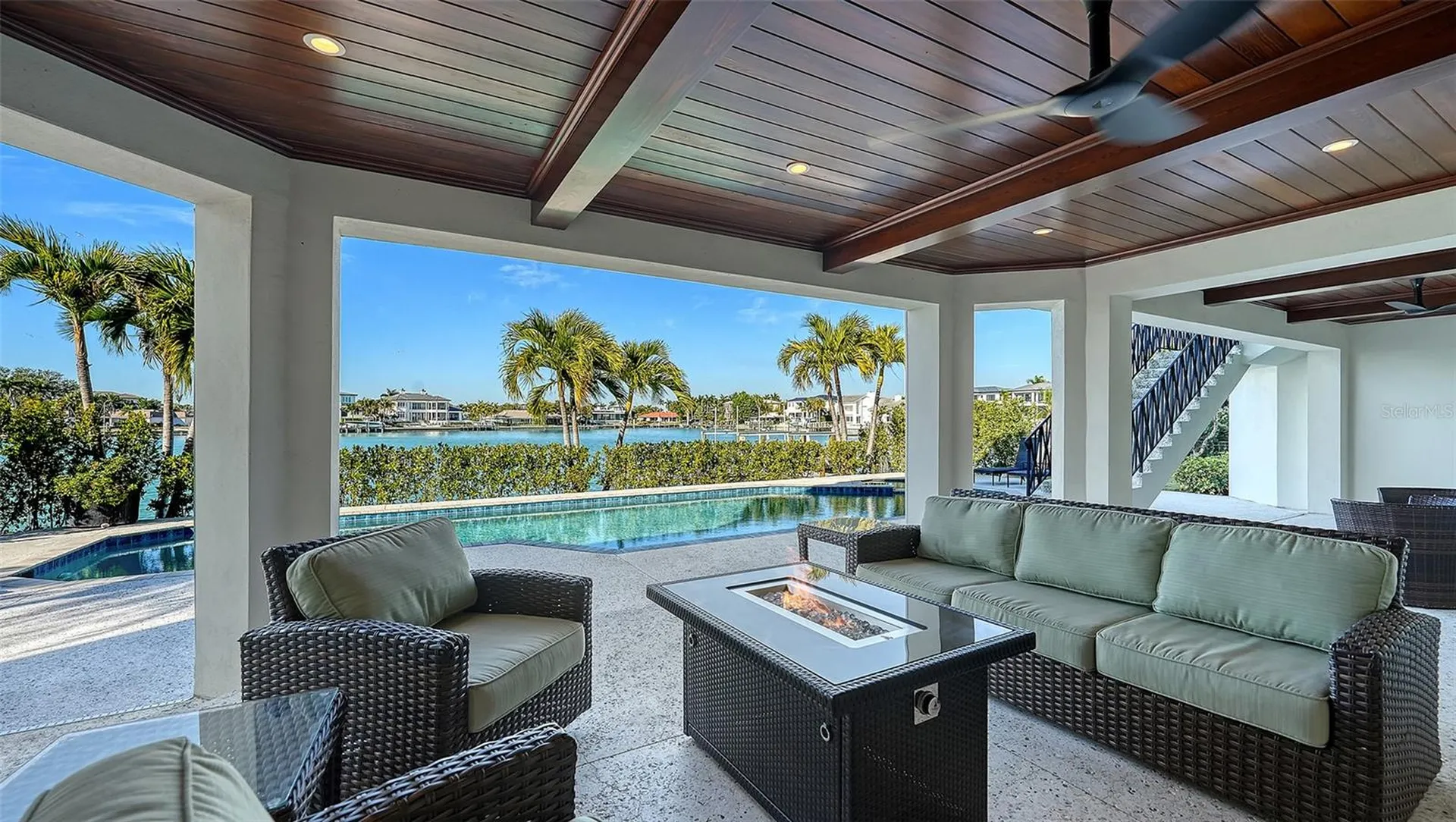 119 N Warbler Lane Sarasota FL 34236
