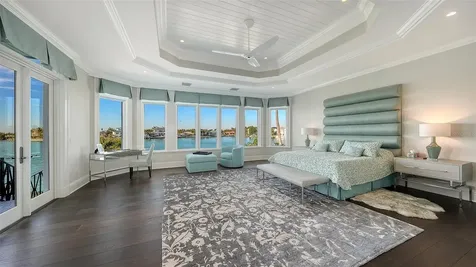 119 N Warbler Lane Sarasota FL 34236