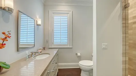 119 N Warbler Lane Sarasota FL 34236