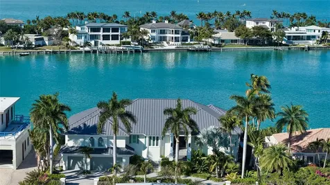 119 N Warbler Lane Sarasota FL 34236