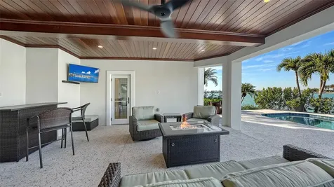 119 N Warbler Lane Sarasota FL 34236