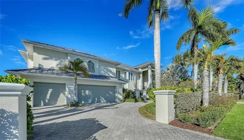 119 N Warbler Lane Sarasota FL 34236
