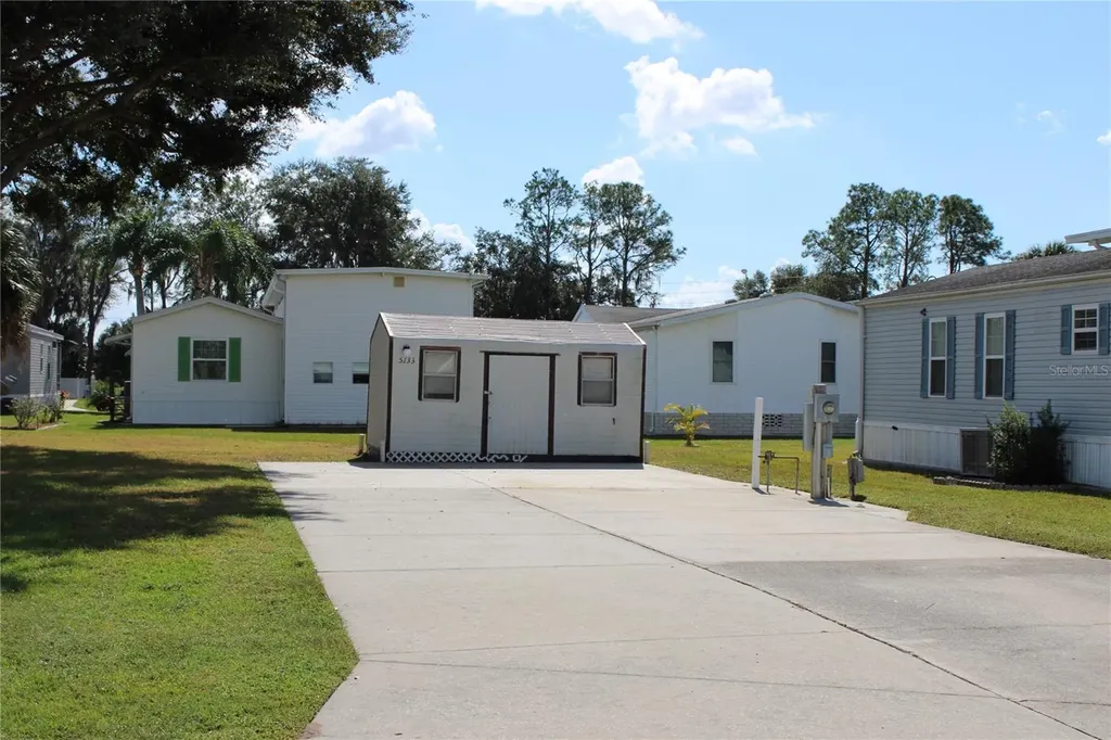 5133 Shore Line Drive Polk City FL 33868