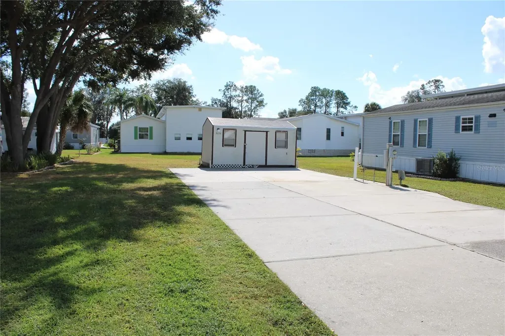 5133 Shore Line Drive Polk City FL 33868