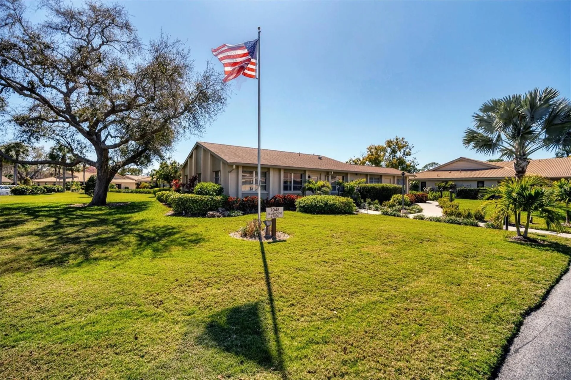 7143 Wood Creek Drive Sarasota FL 34231