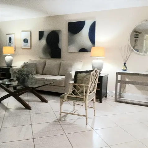 7143 Wood Creek Drive Sarasota FL 34231