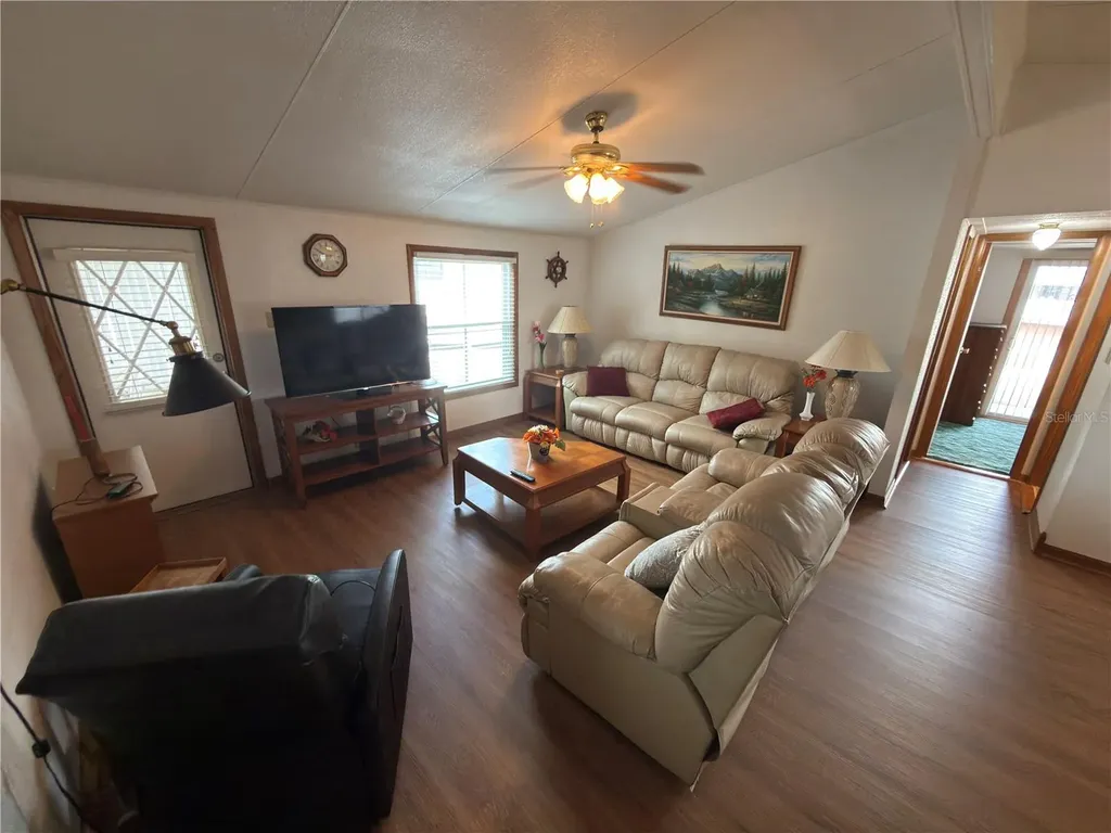 4992 Shore Line Drive Polk City FL 33868
