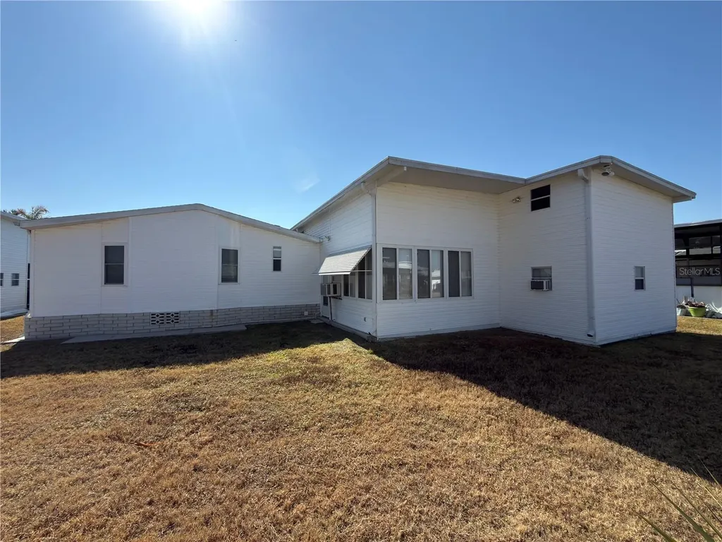 5122 Southshore Drive Polk City FL 33868