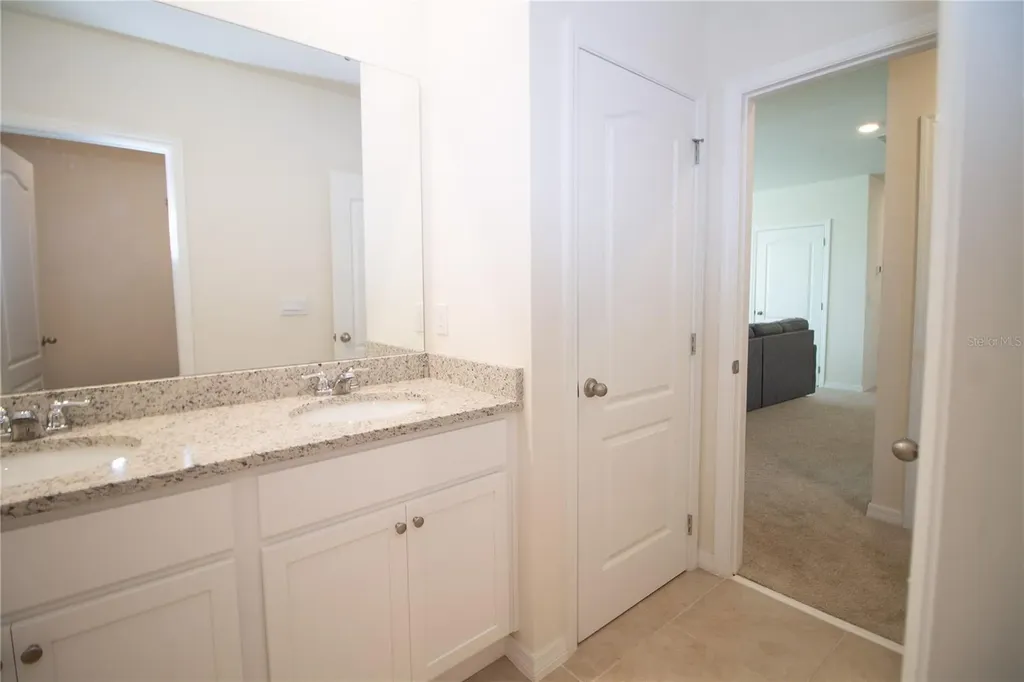 3033 Beau Loop Tavares FL 32778