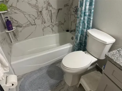6201-6205 Draw Lane Sarasota FL 34238