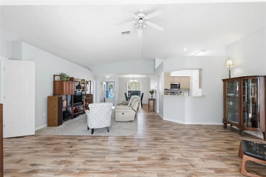 29406 Zeller Avenue San Antonio FL 33576