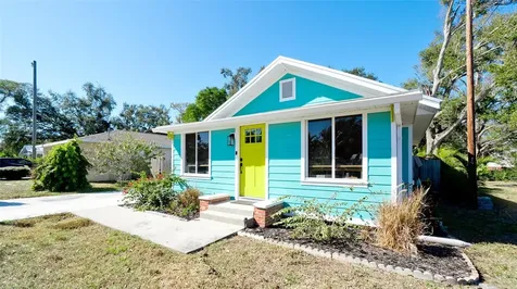 522 37th Street W Bradenton FL 34205