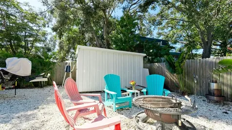 522 37th Street W Bradenton FL 34205