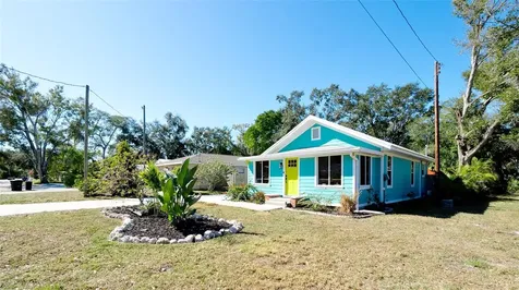 522 37th Street W Bradenton FL 34205