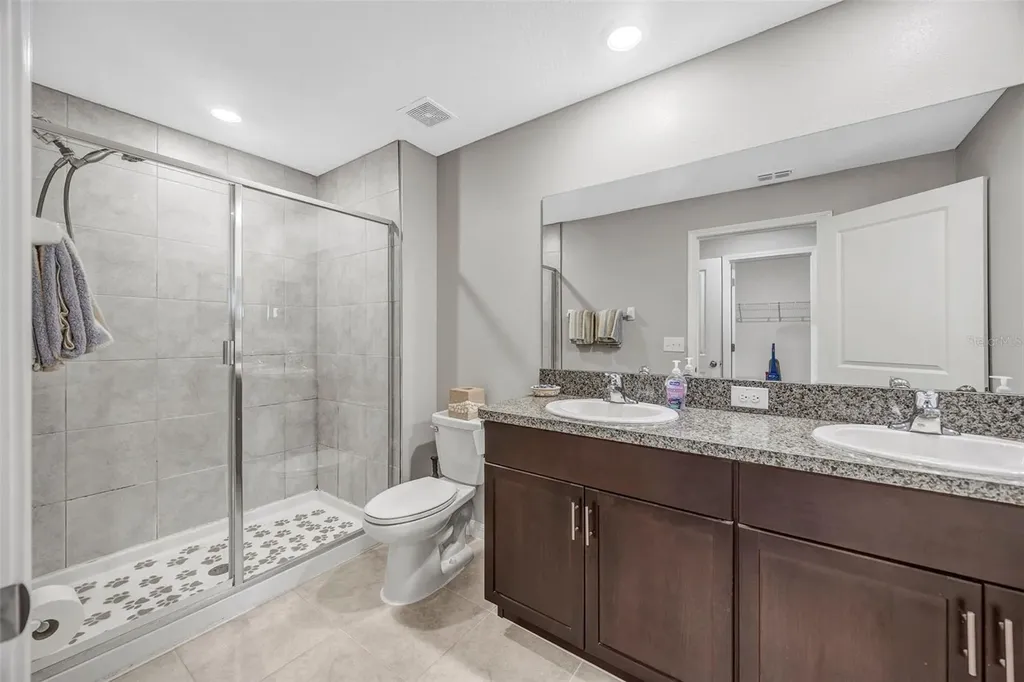 13247 Dupree Hills Place Riverview FL 33579