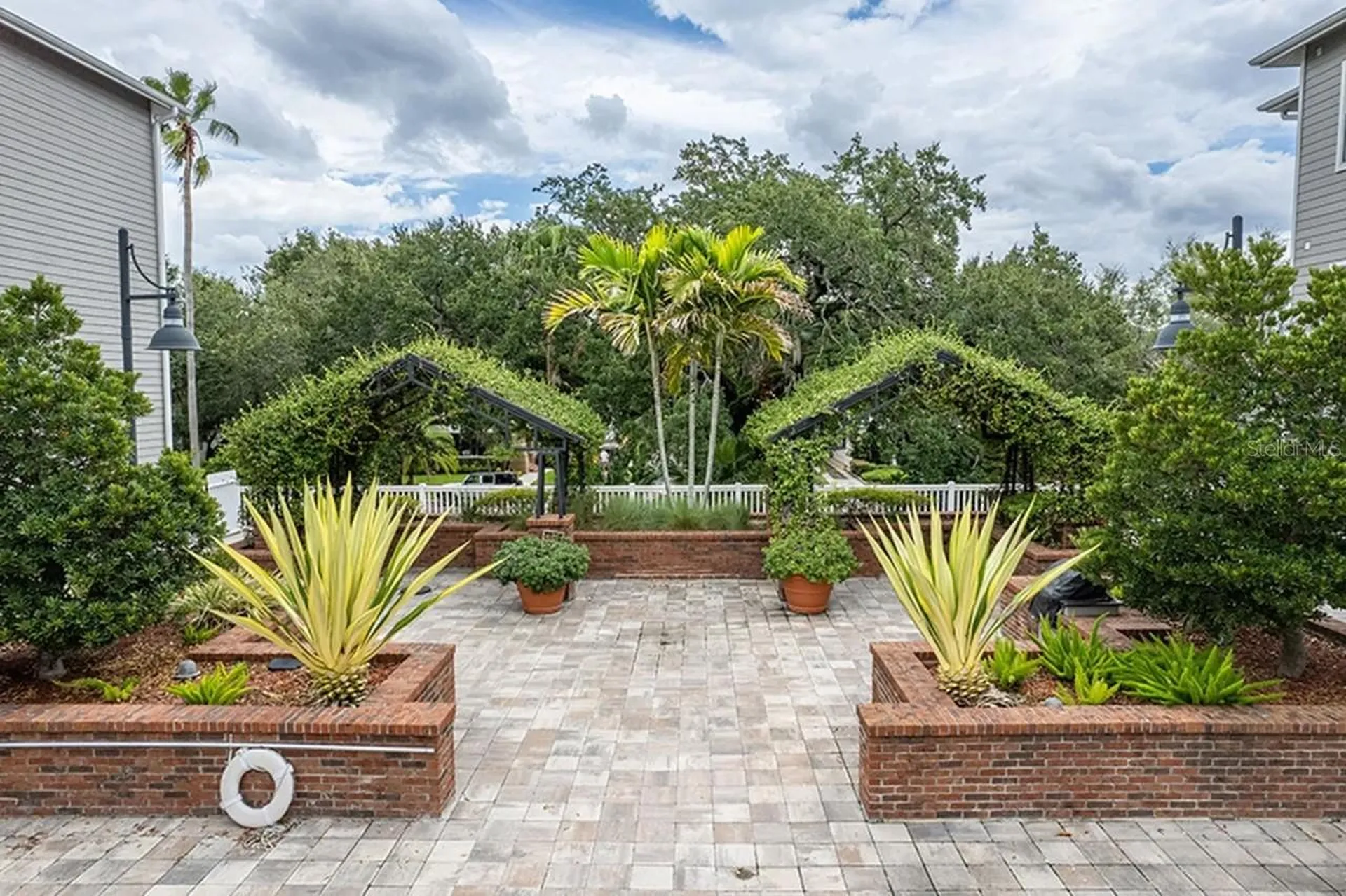 800 S Dakota Avenue Tampa FL 33606