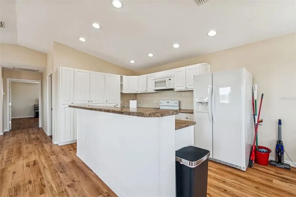 4026 Mcintosh Estates Lane Plant City FL 33565