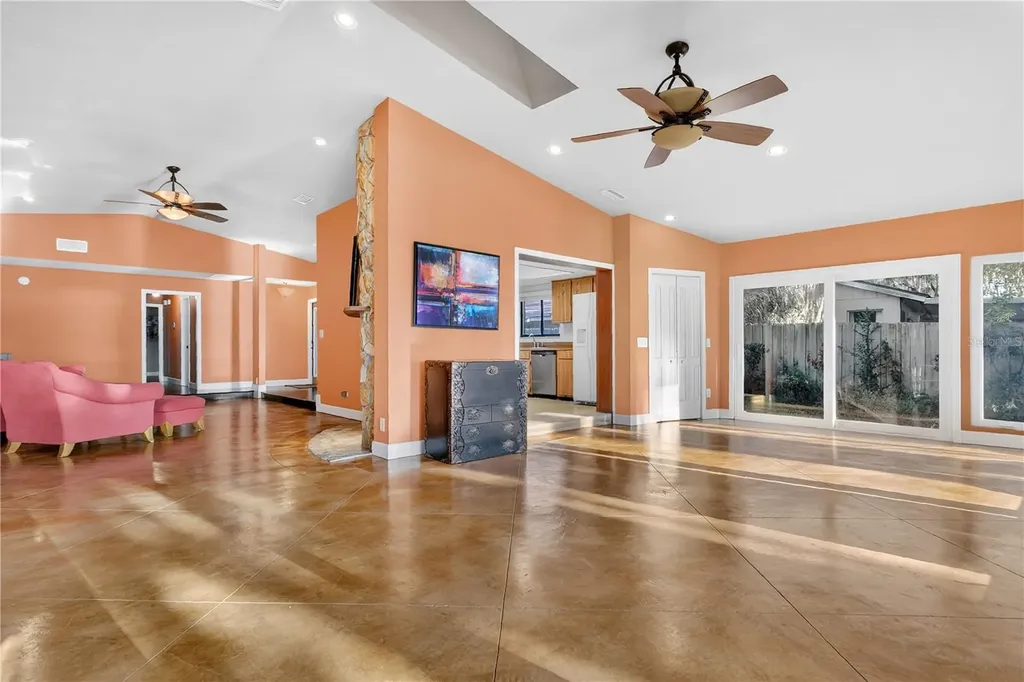 674 San Pablo Avenue Casselberry FL 32707