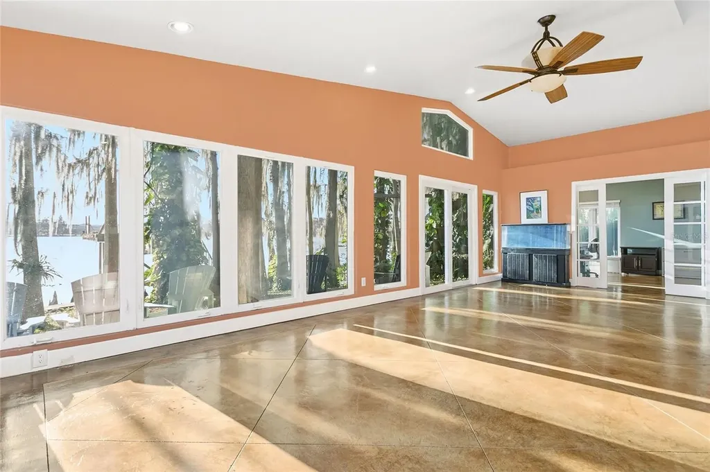 674 San Pablo Avenue Casselberry FL 32707