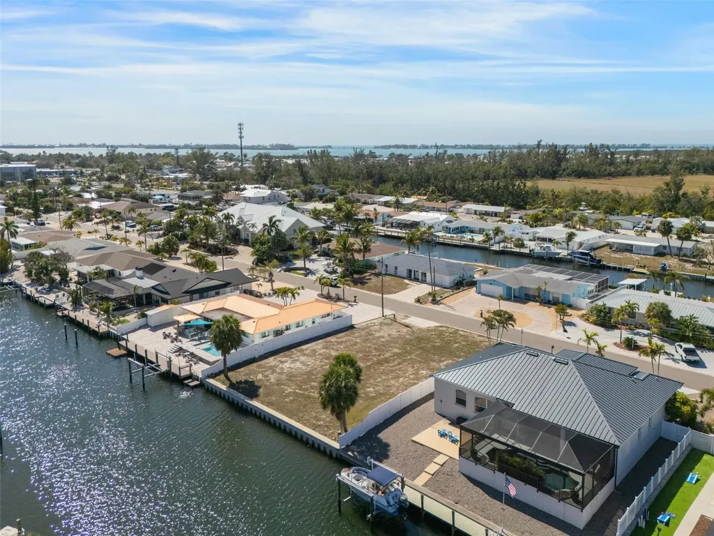 4007 Coconut Terrace Bradenton FL 34210