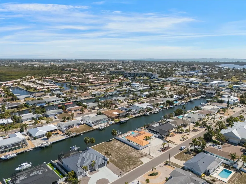 4007 Coconut Terrace Bradenton FL 34210