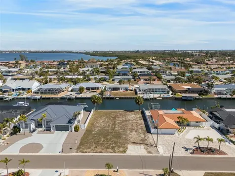 4007 Coconut Terrace Bradenton FL 34210