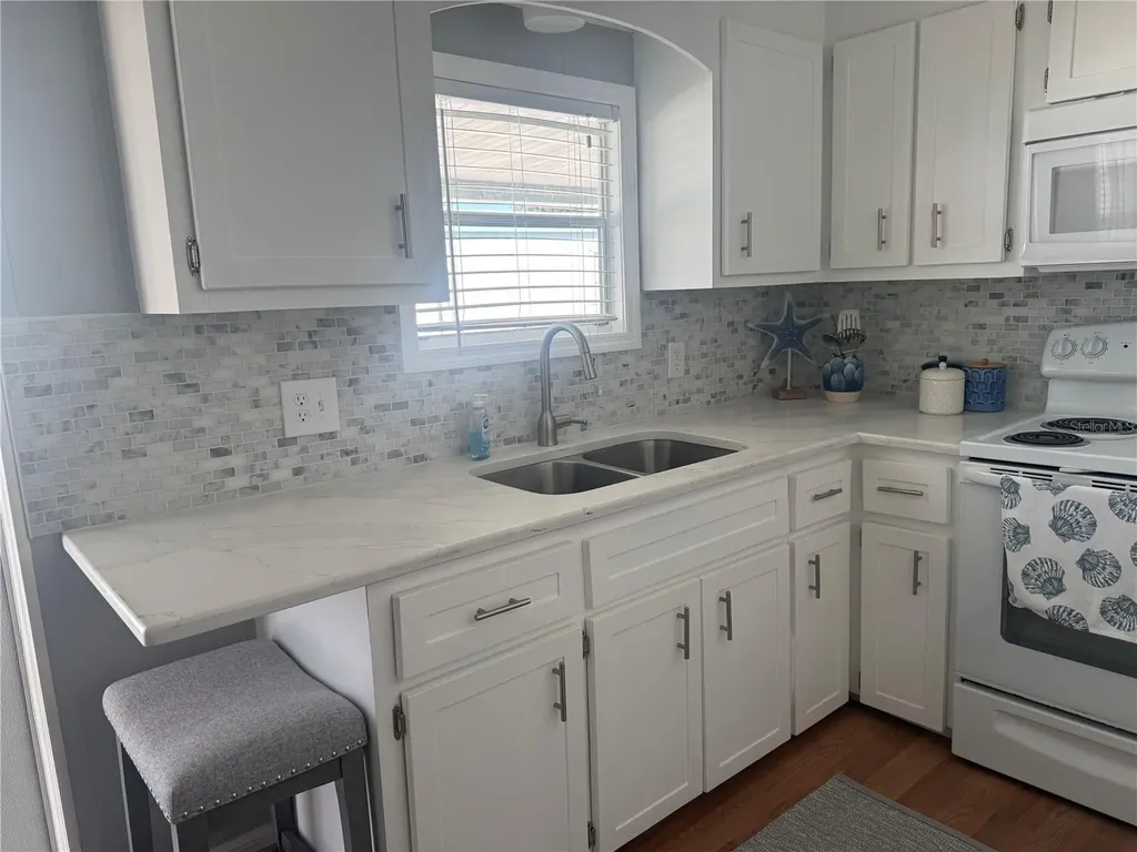 7901 40th Avenue N St Petersburg FL 33709