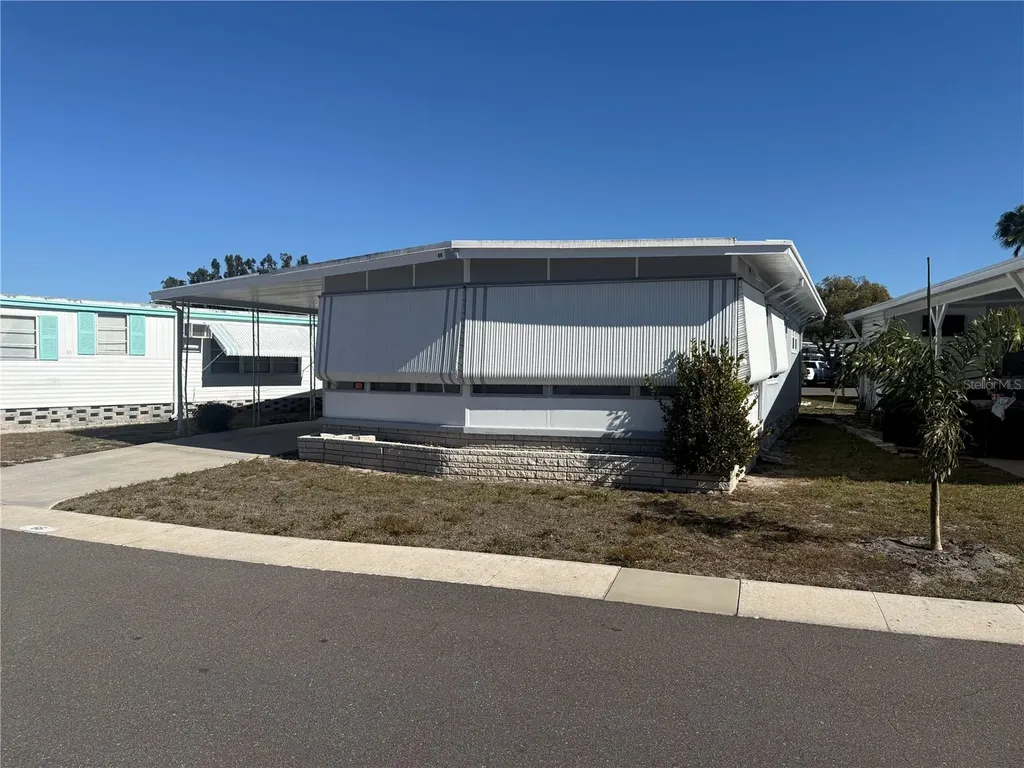7901 40th Avenue N St Petersburg FL 33709