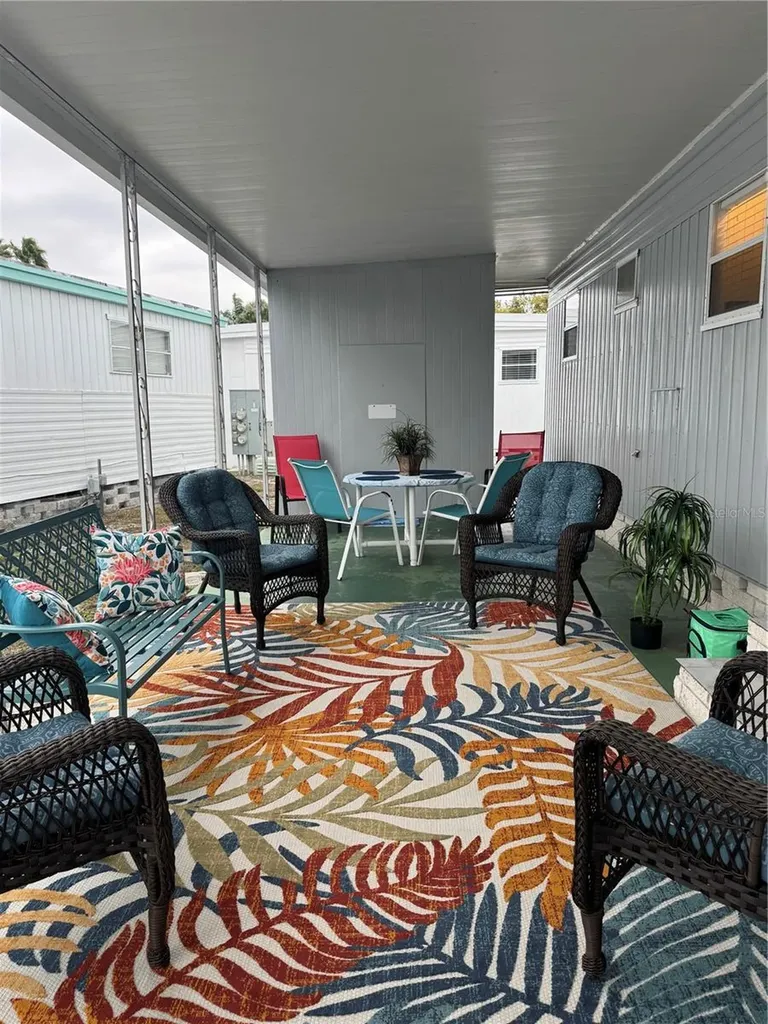 7901 40th Avenue N St Petersburg FL 33709