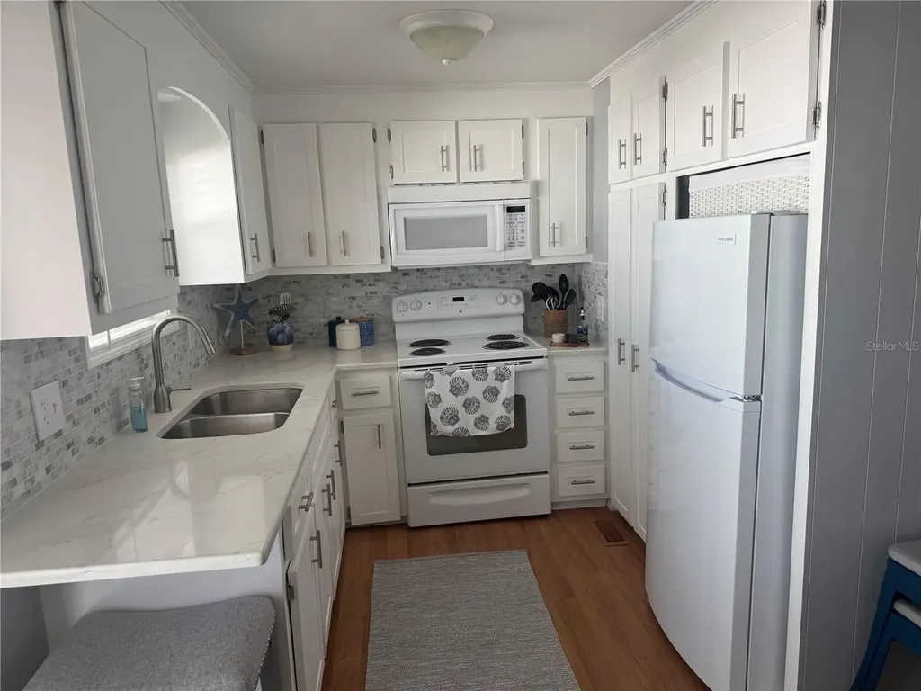 7901 40th Avenue N St Petersburg FL 33709