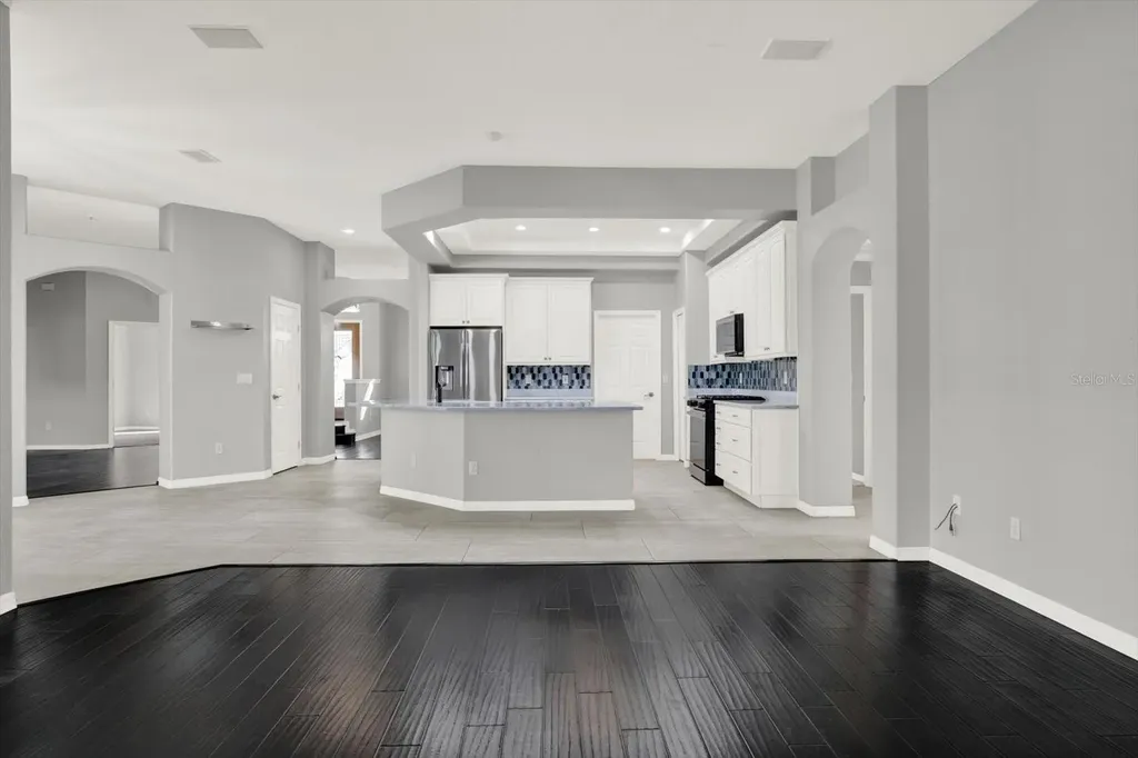704 Fayette Place Lutz FL 33549