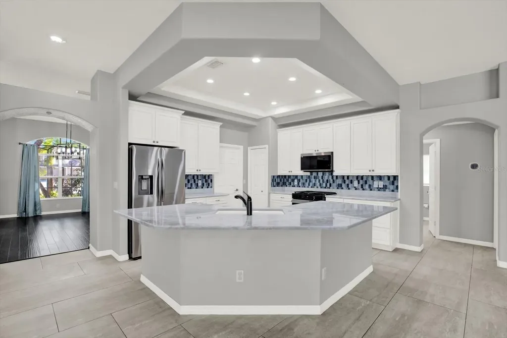 704 Fayette Place Lutz FL 33549