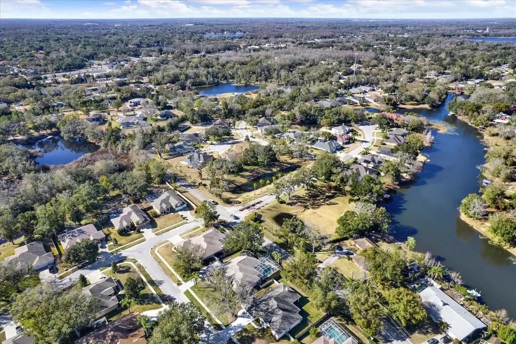 704 Fayette Place Lutz FL 33549