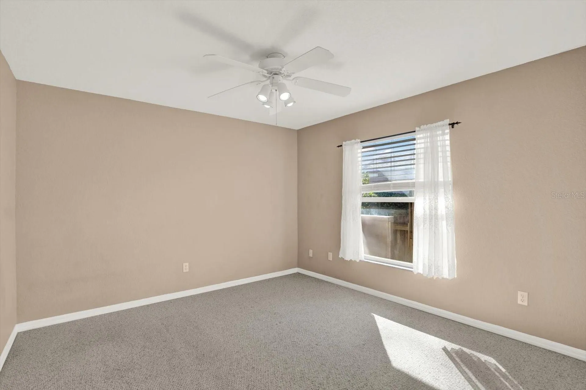 704 Fayette Place Lutz FL 33549