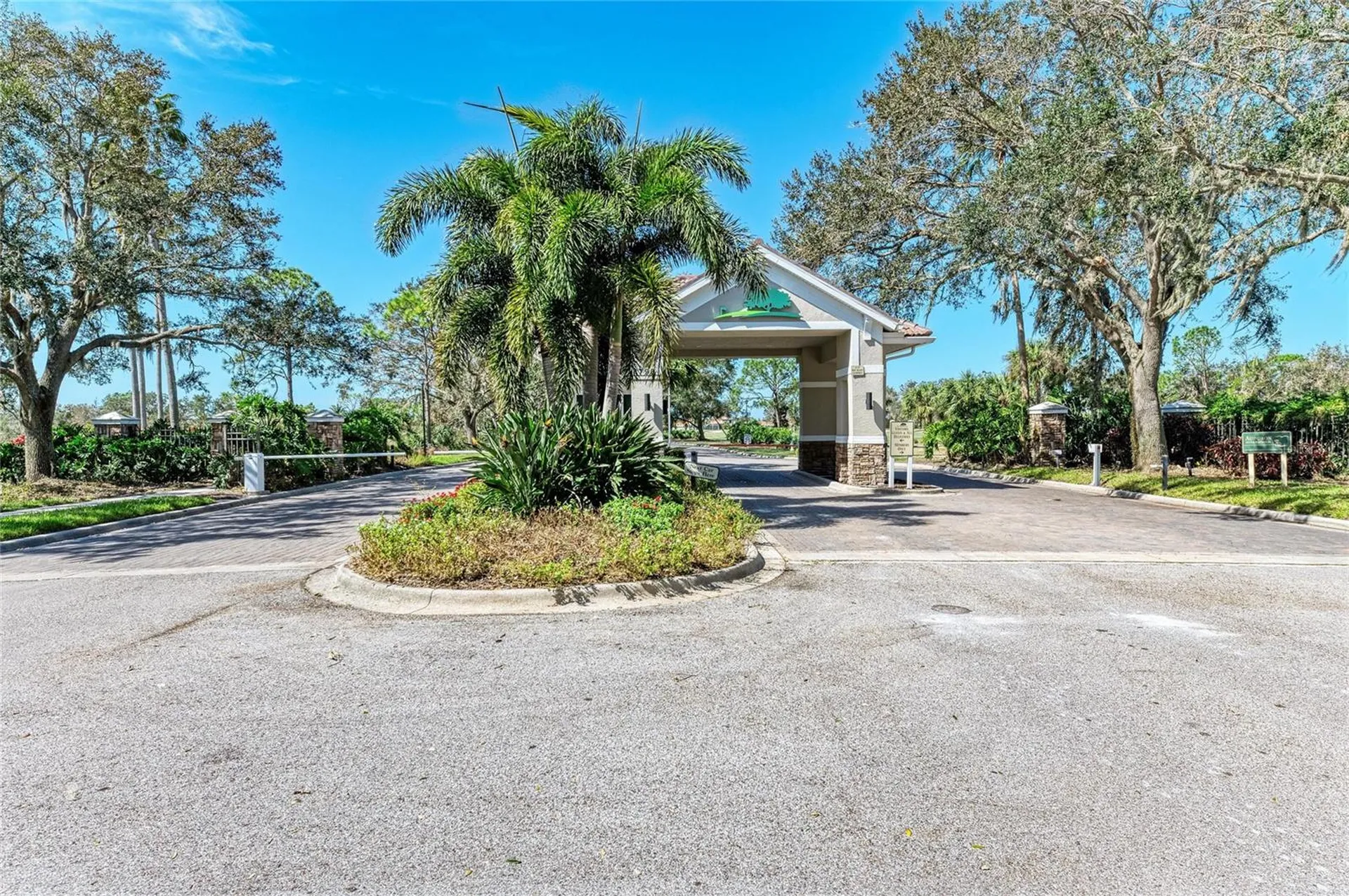 5350 Hyland Hills Avenue Sarasota FL 34241