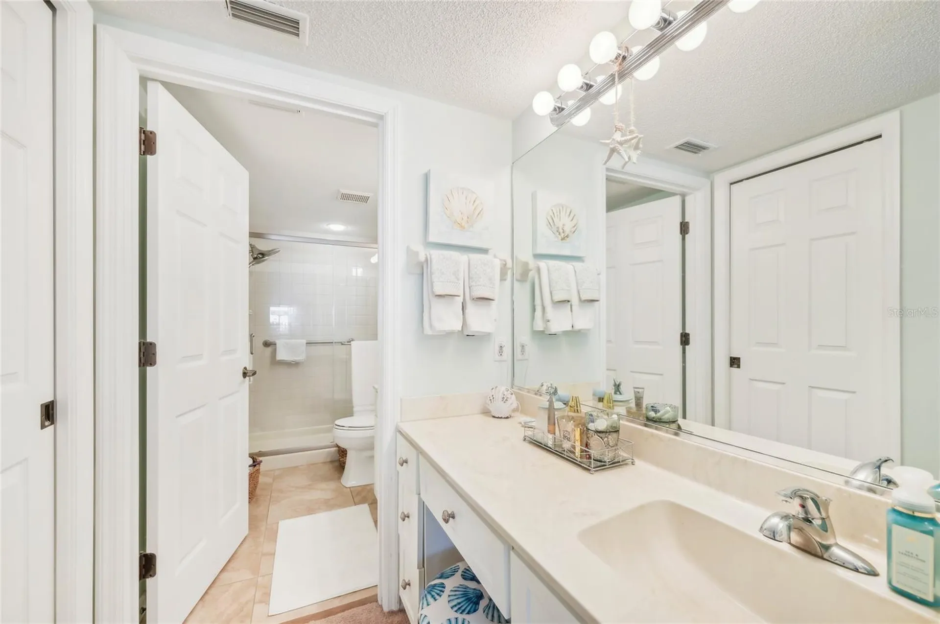 5647 Sheffield Greene Circle Sarasota FL 34235