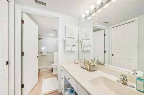 5647 Sheffield Greene Circle Sarasota FL 34235