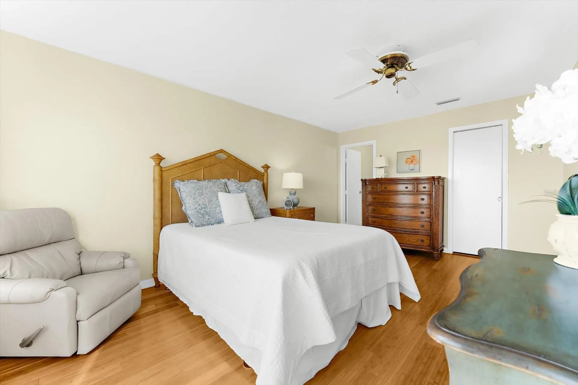 8897 Midnight Pass Road Sarasota FL 34242